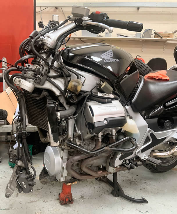 Honda ST1300 p3